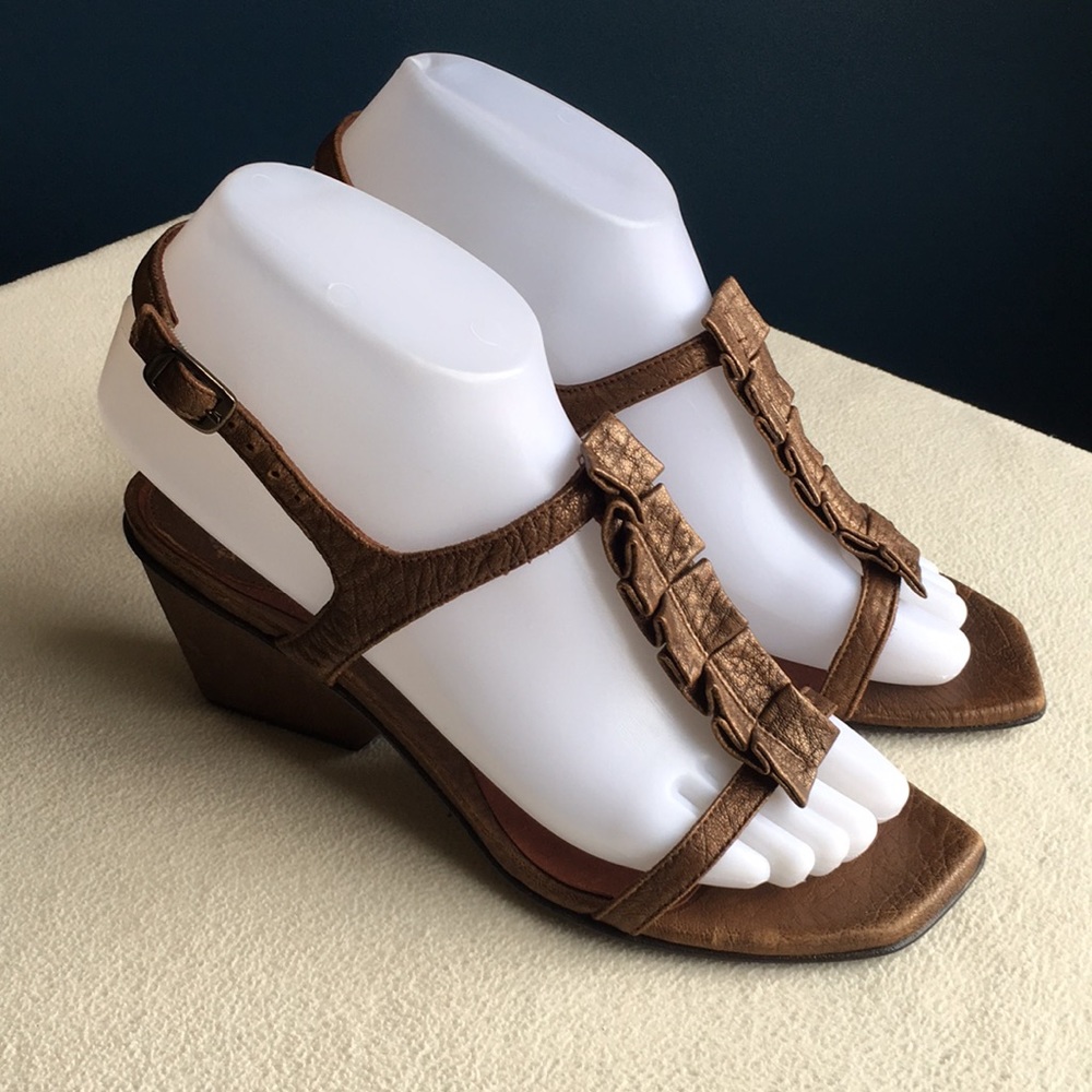 Audley metallic leather sandals size 36